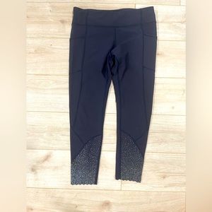 Lululemon wunder under scalloped legging